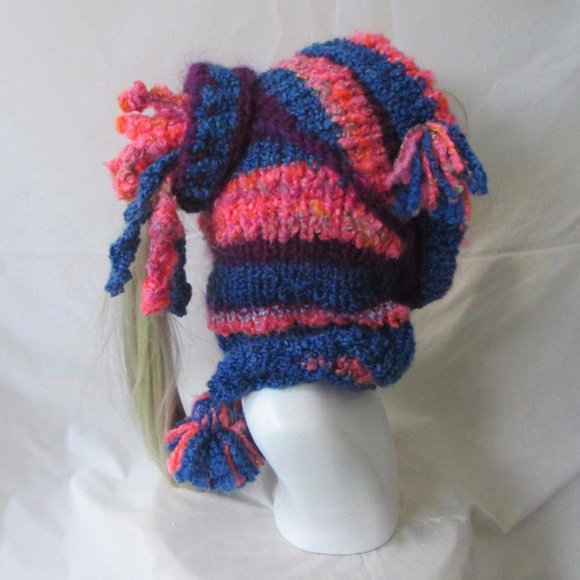 HAT NEW Knitted Handmade Hat 20\